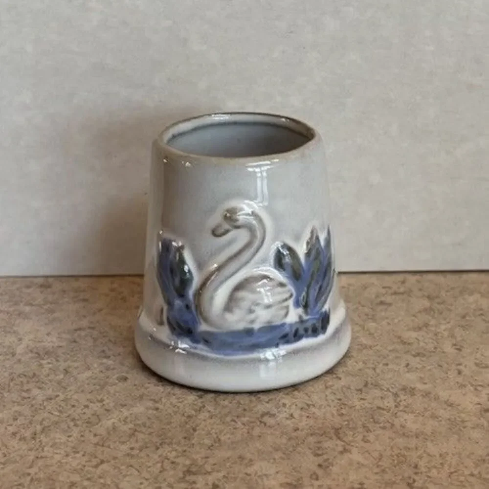 Giftco Ceramic Toothpick Holder Small Crock Swan Bird Country Nature 2